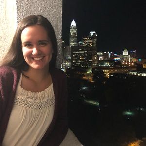 Meet your Posher, Becca